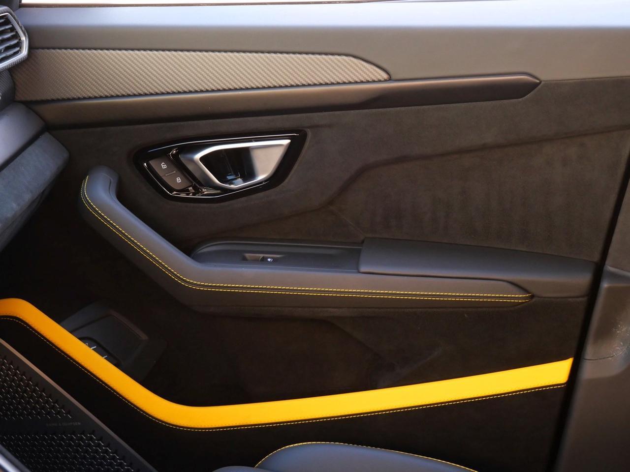 2023 Lamborghini Urus Performante Performante Lawrence KS