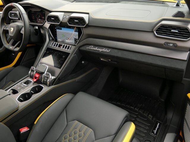 2023 Lamborghini Urus Performante Performante Lawrence KS