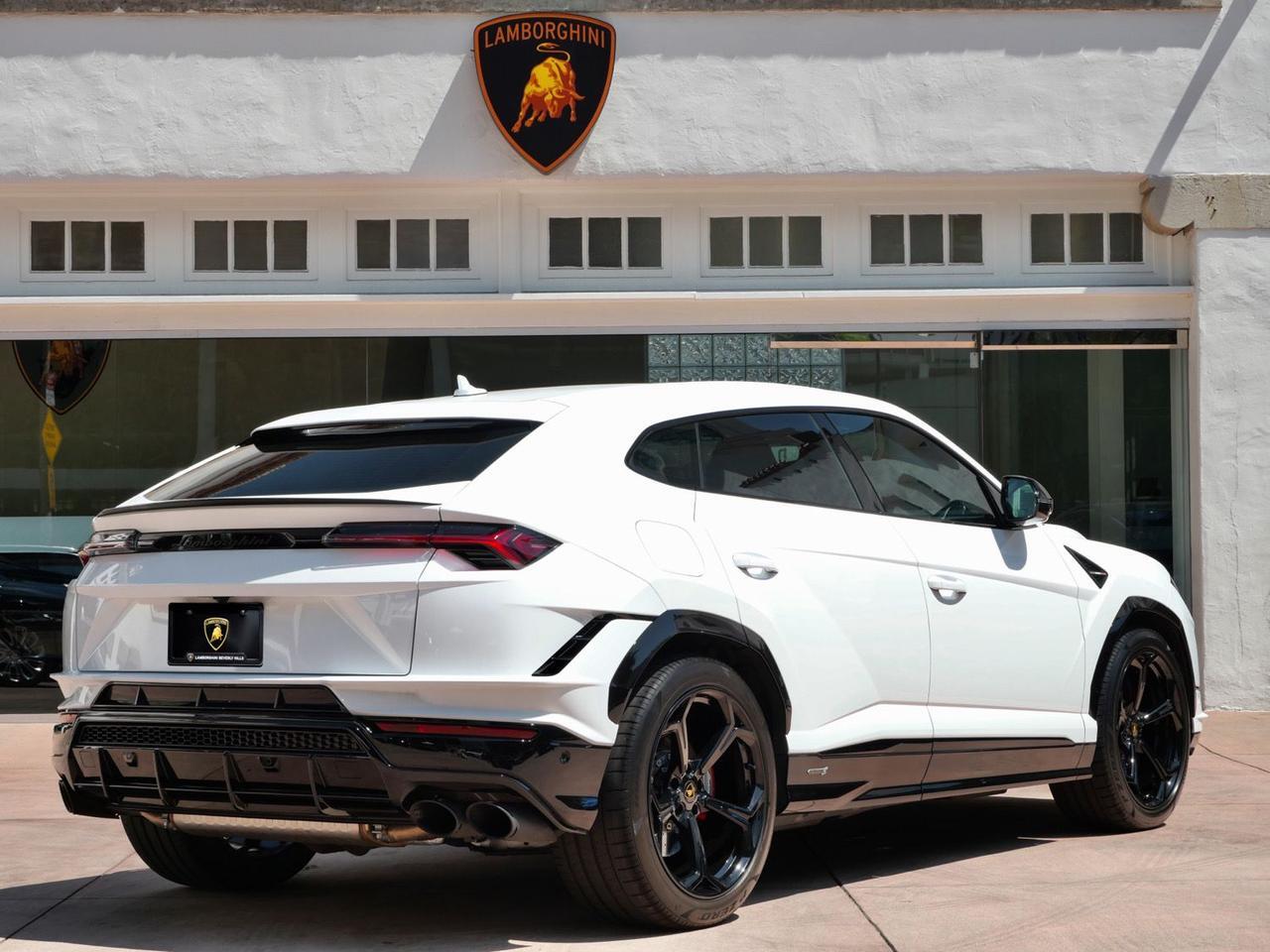2023 Lamborghini Urus S S Lawrence KS