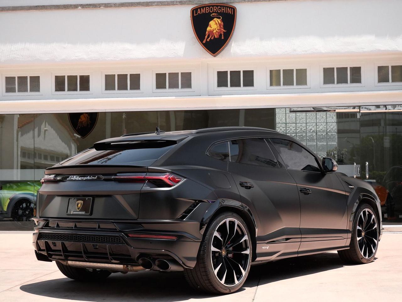 2023 Lamborghini Urus S S
