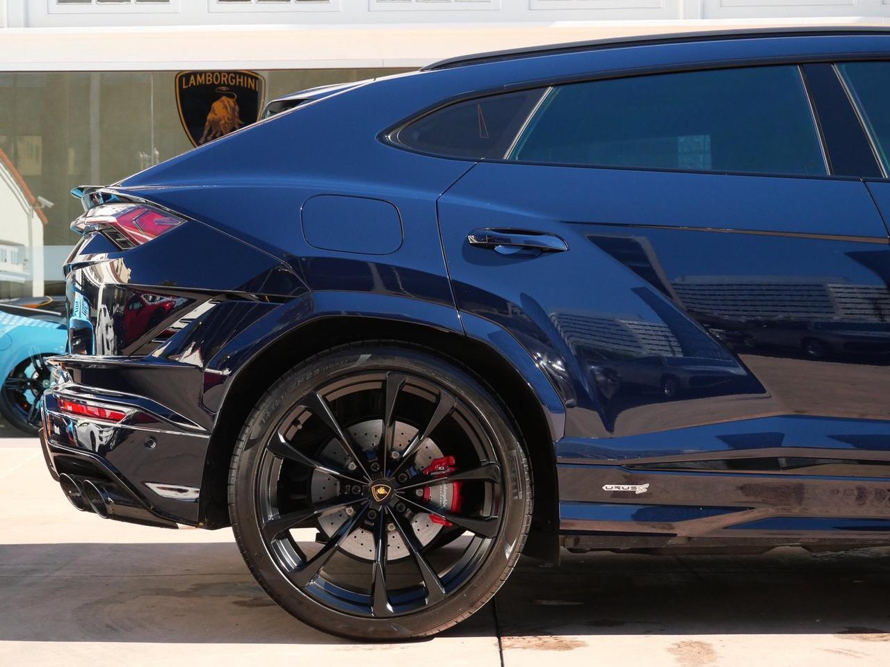 2023 Lamborghini Urus S S Lawrence KS