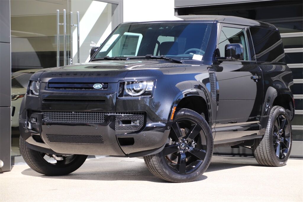 2023 Land Rover Defender 90 V8