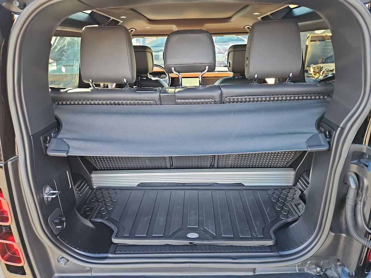 2023 Land Rover Defender X-Dynamic SE Irving TX