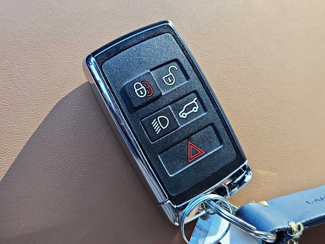 2023 Land Rover Defender X-Dynamic SE Irving TX