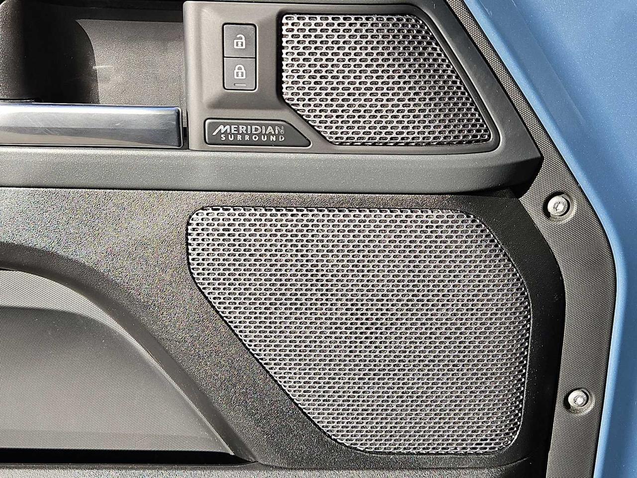 2023 Land Rover Defender X-Dynamic SE Irving TX