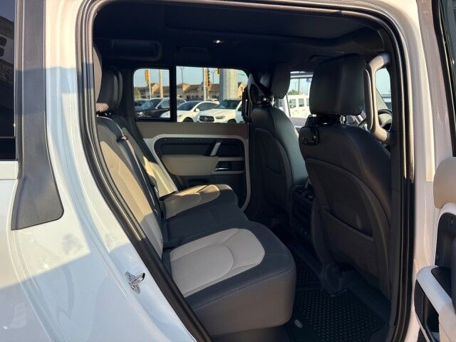 2023 Land Rover Defender X-Dynamic SE Springfield IL 2023 Land Rover Defender X-Dynamic SE Springfield IL