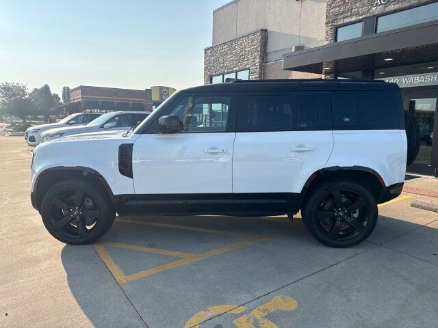 2023 Land Rover Defender X-Dynamic SE Springfield IL 2023 Land Rover Defender X-Dynamic SE Springfield IL
