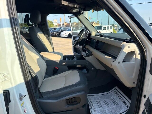 2023 Land Rover Defender X-Dynamic SE Springfield IL 2023 Land Rover Defender X-Dynamic SE Springfield IL