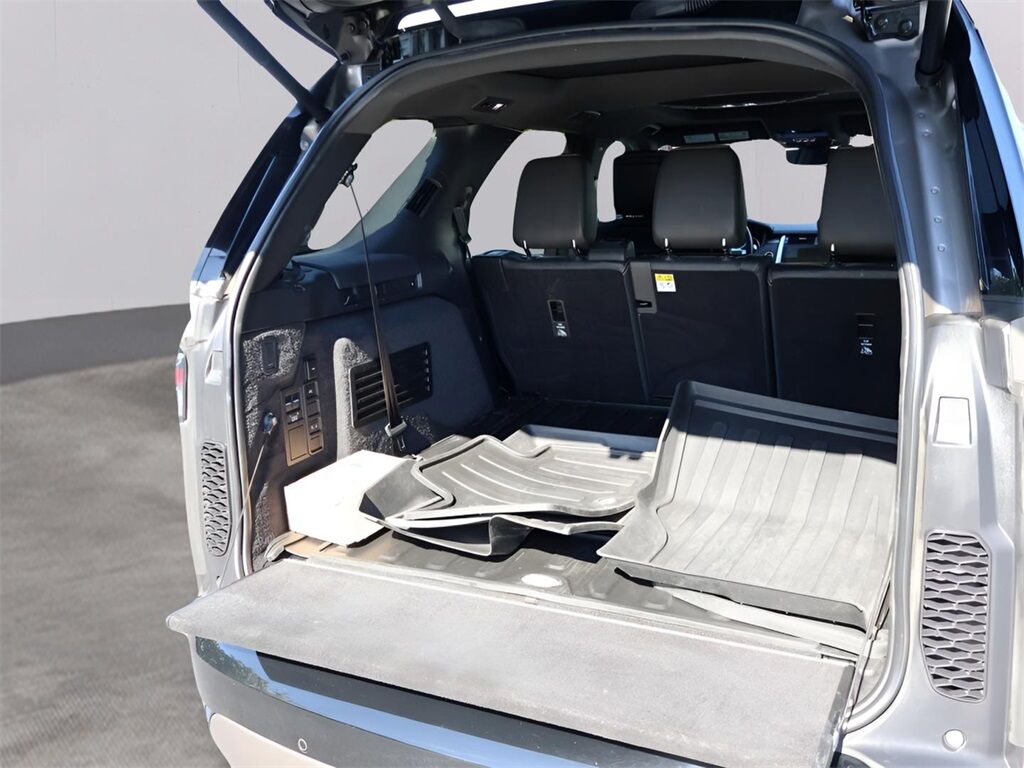 2023 Land Rover Discovery HSE R-Dynamic San Clemente CA