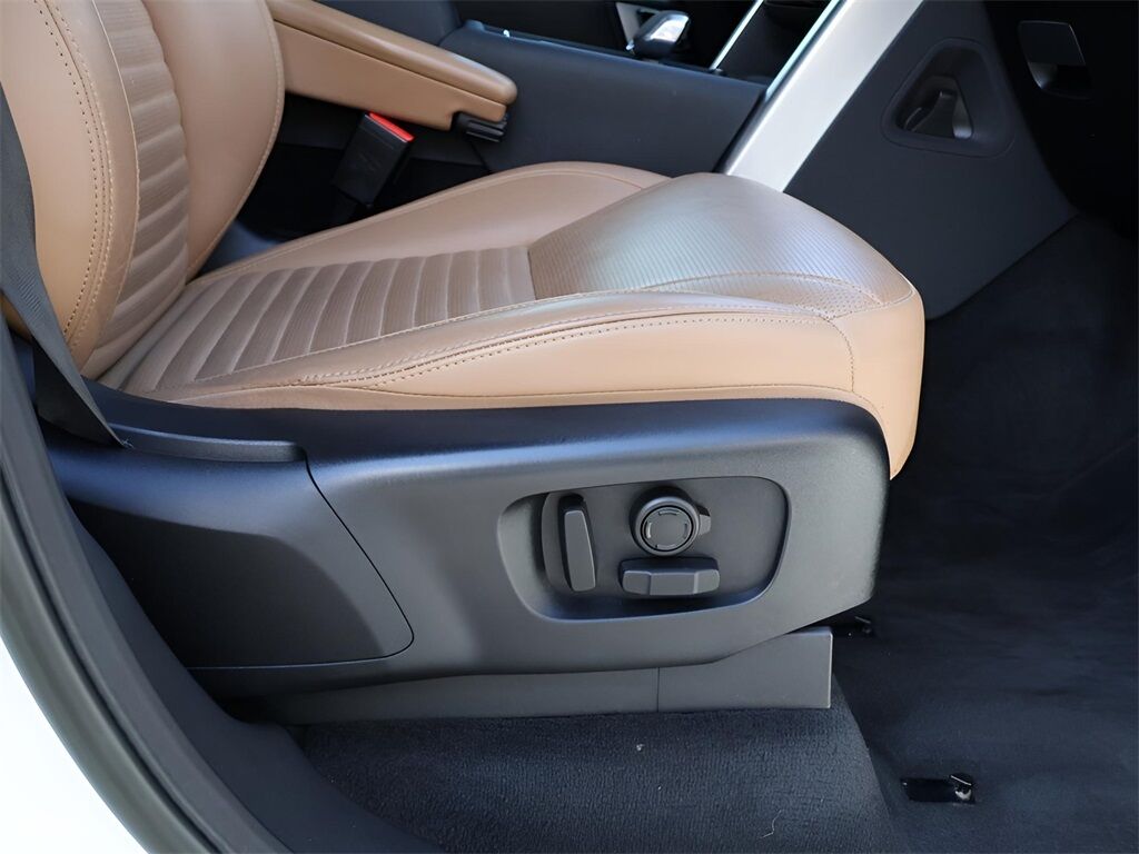 2023 Land Rover Discovery Metropolitan Edition San Clemente CA
