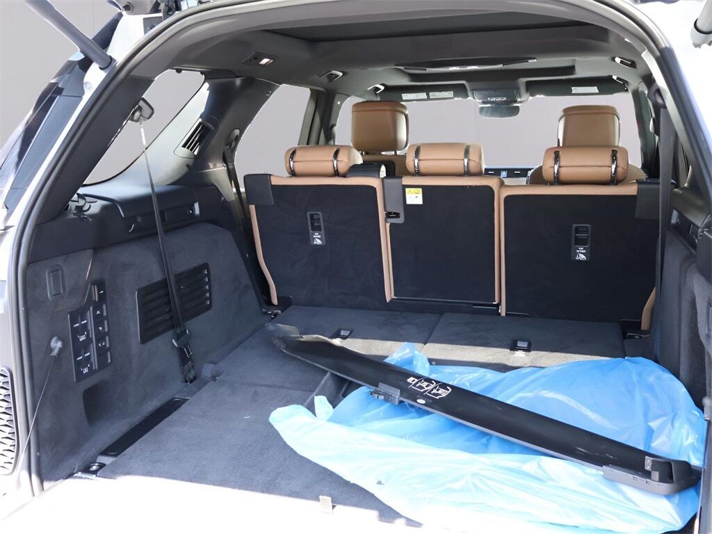 2023 Land Rover Discovery Metropolitan Edition San Clemente CA
