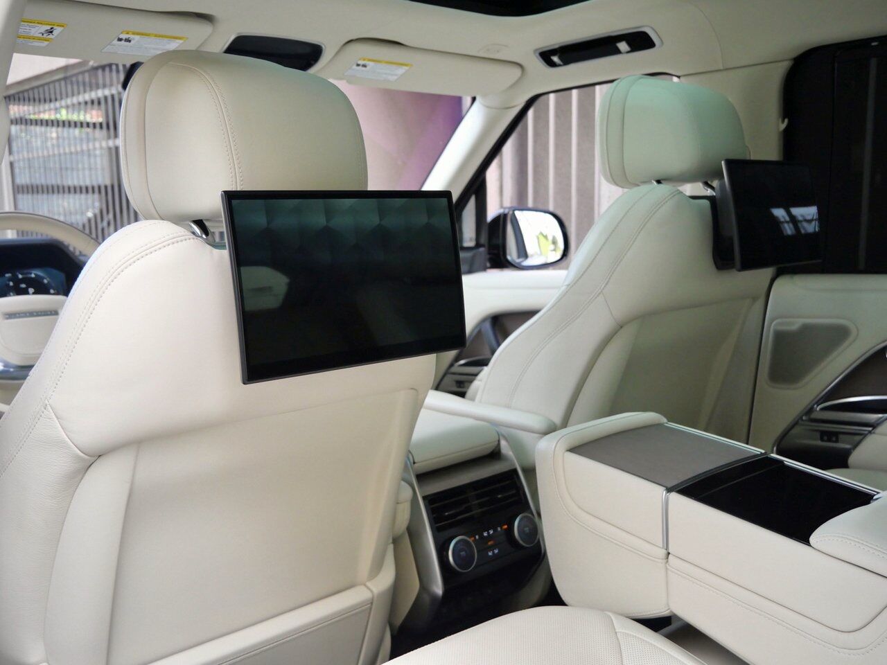 2023 Land Rover Range Rover Autobiography Autobiography Lawrence KS