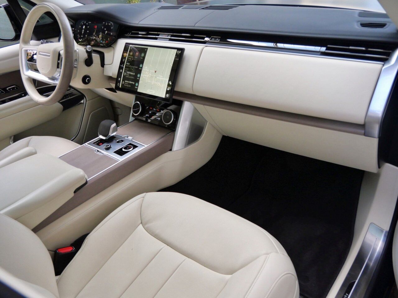 2023 Land Rover Range Rover Autobiography Autobiography Lawrence KS