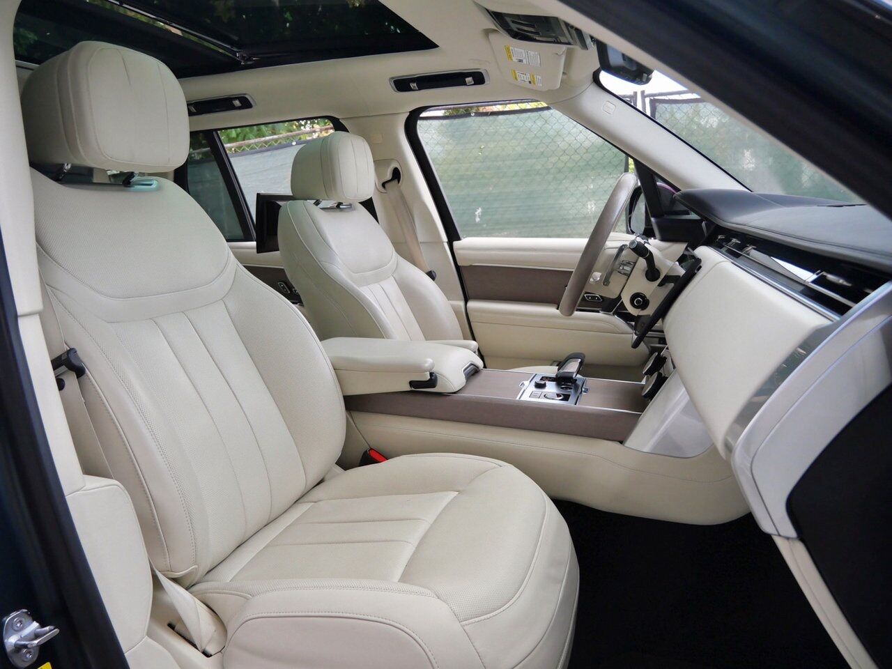 2023 Land Rover Range Rover Autobiography Autobiography Lawrence KS