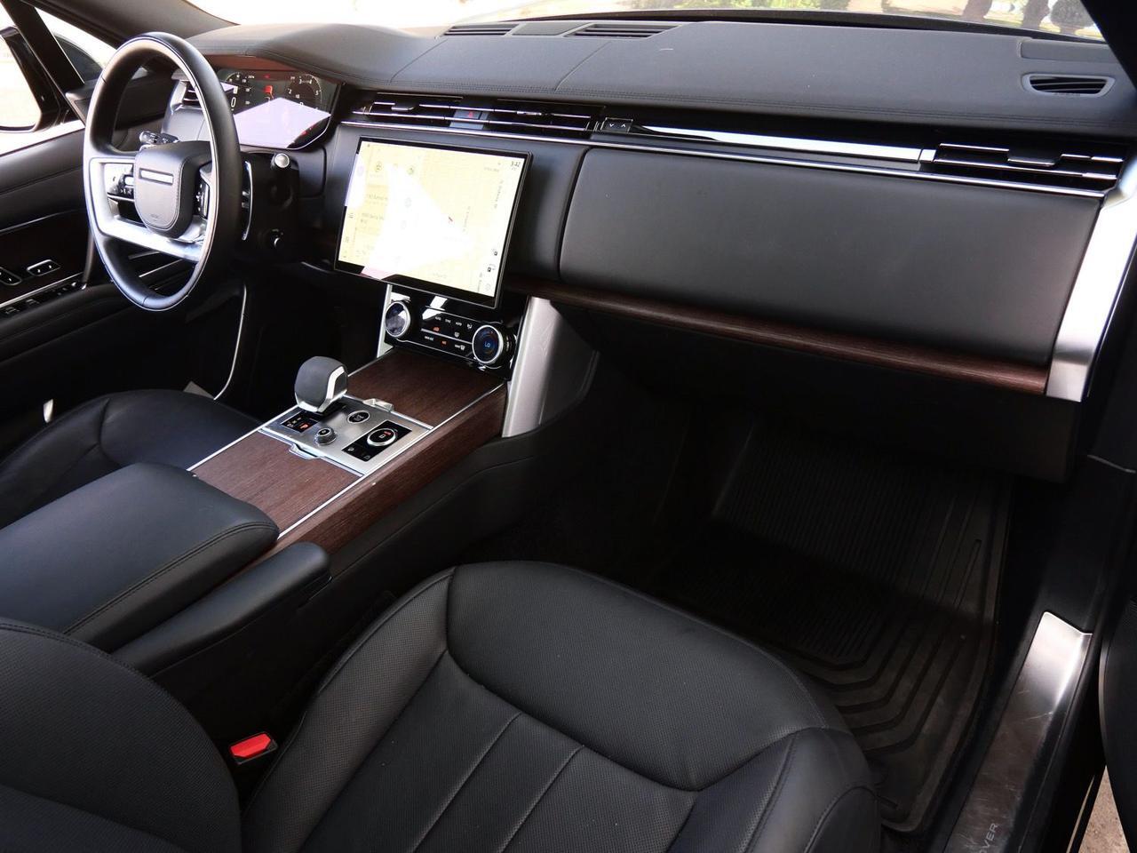 2023 Land Rover Range Rover SE SE Lawrence KS