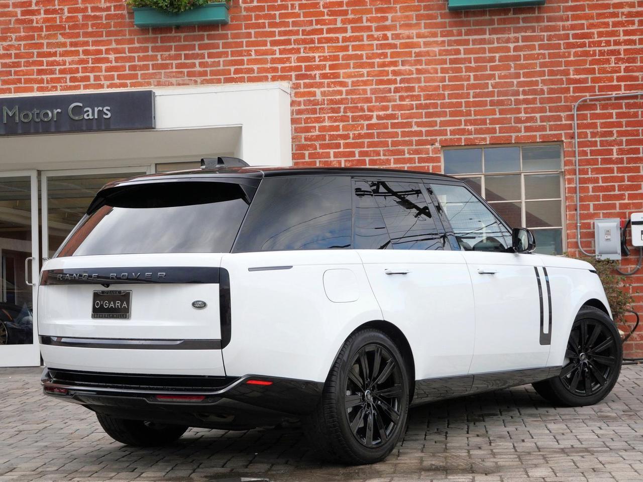 2023 Land Rover Range Rover SE SE Lawrence KS