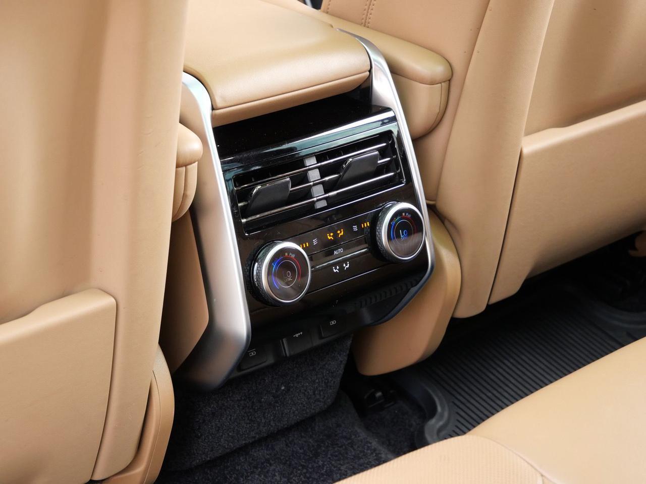 2023 Land Rover Range Rover SE SE Lawrence KS