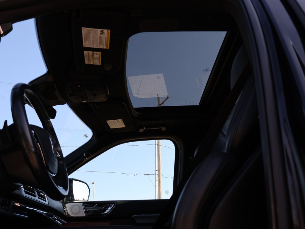 2023 Lincoln Navigator L Reserve