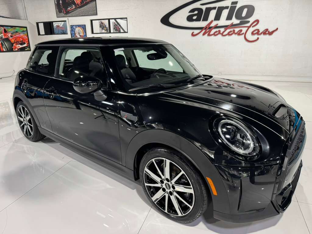 2023 MINI 3 Door S