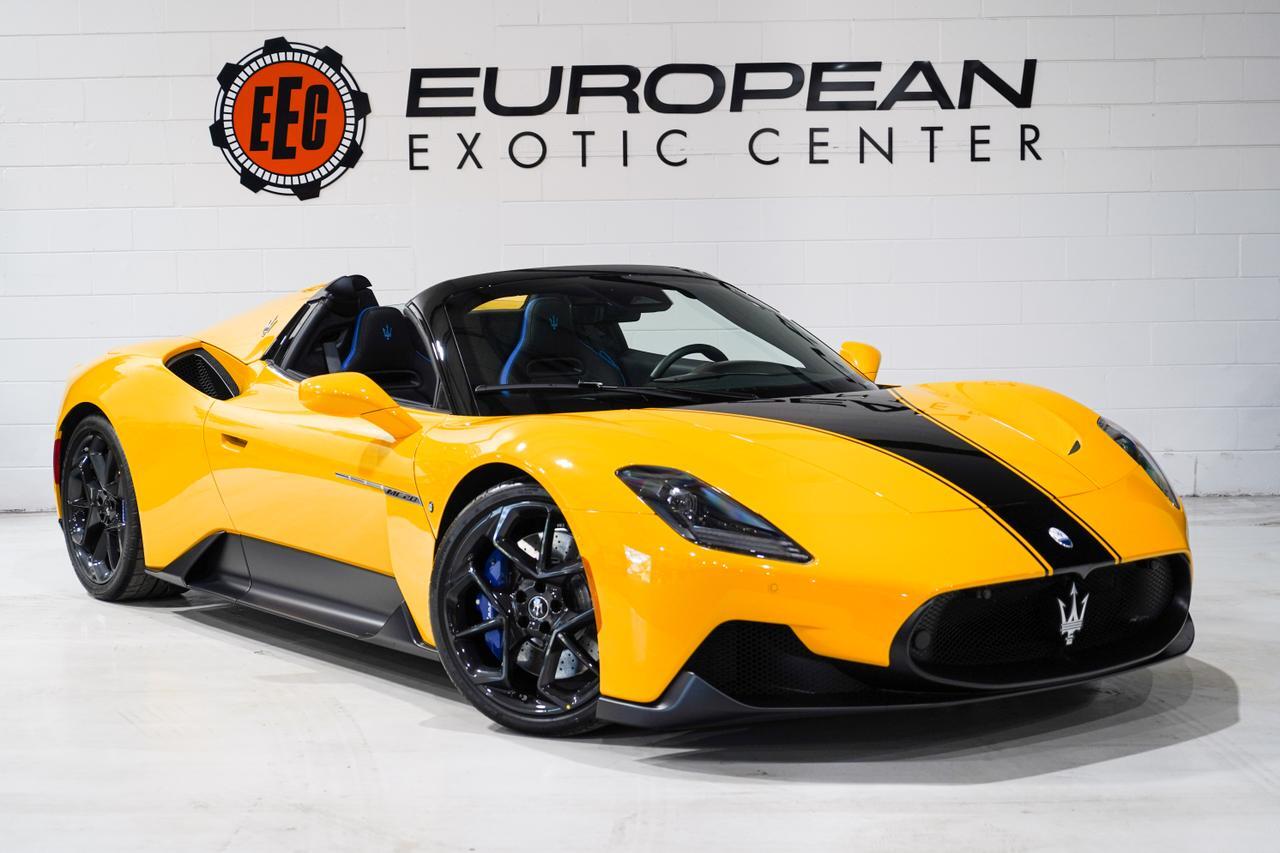 2023 Maserati MC20 Base's photo