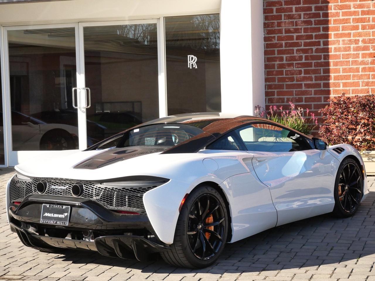 2023 McLaren Artura Performance Performance Lawrence KS