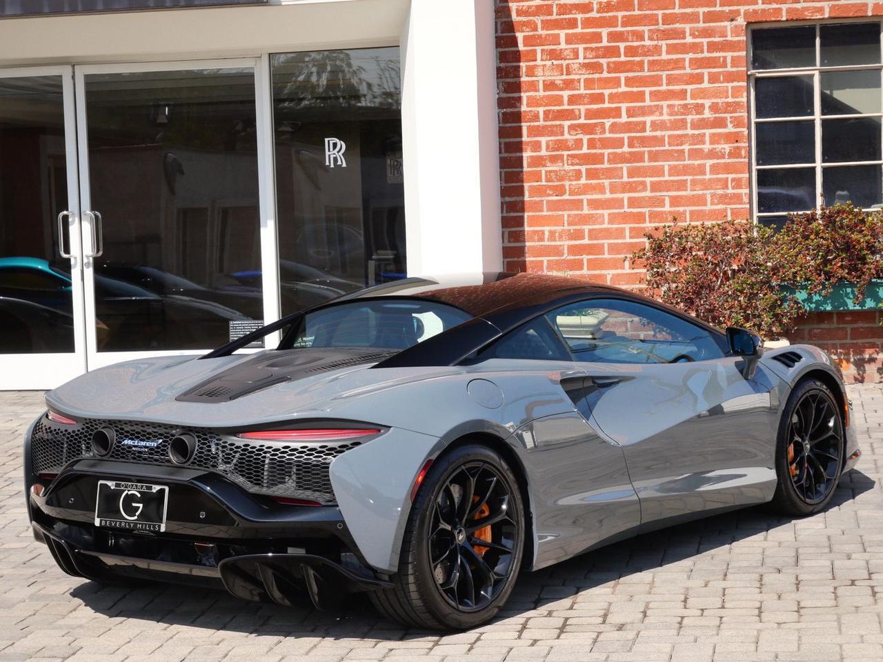 2023 McLaren Artura Performance Performance Lawrence KS