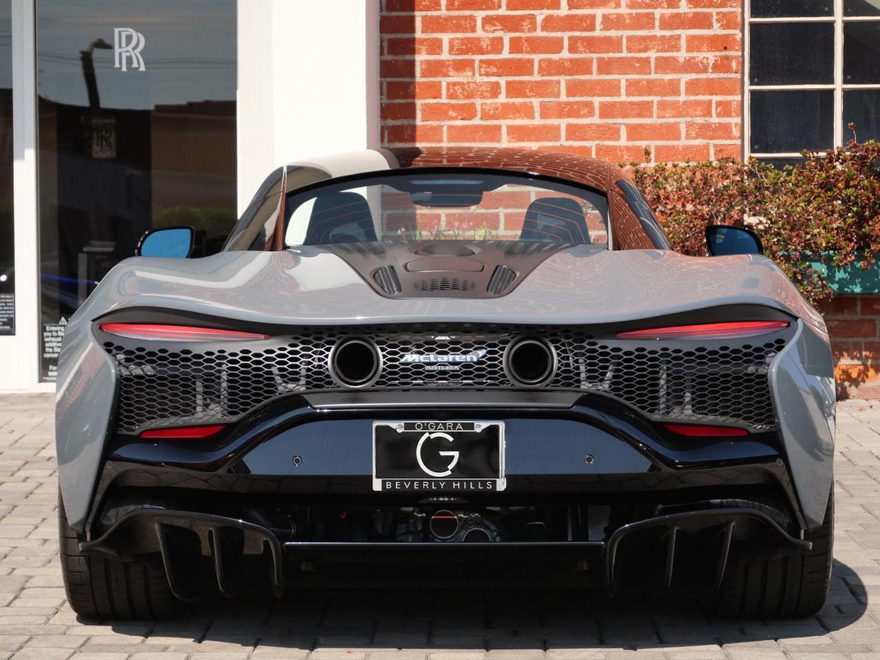 2023 McLaren Artura Performance Performance Lawrence KS