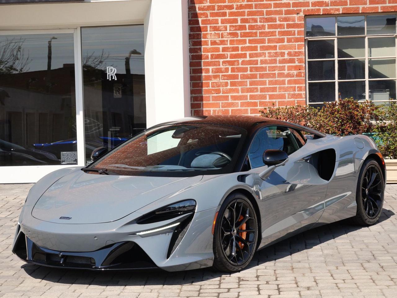 2023 McLaren Artura Performance Performance Lawrence KS