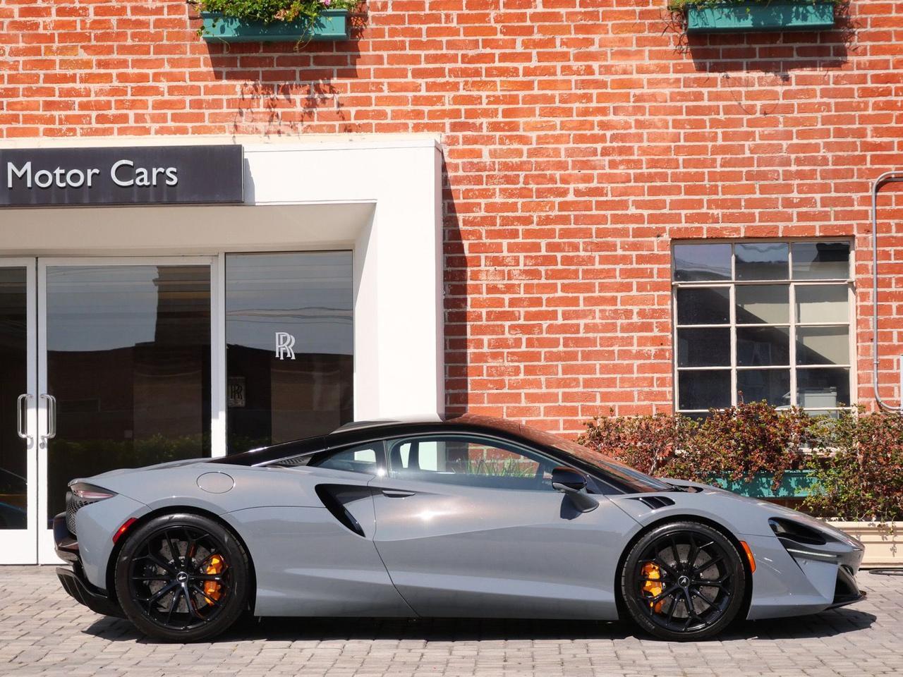 2023 McLaren Artura Performance Performance