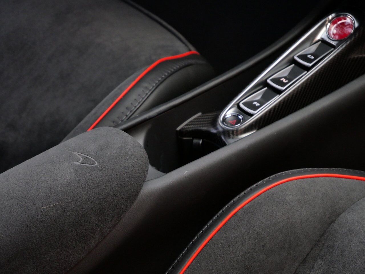 2023 McLaren Artura Performance Performance Lawrence KS