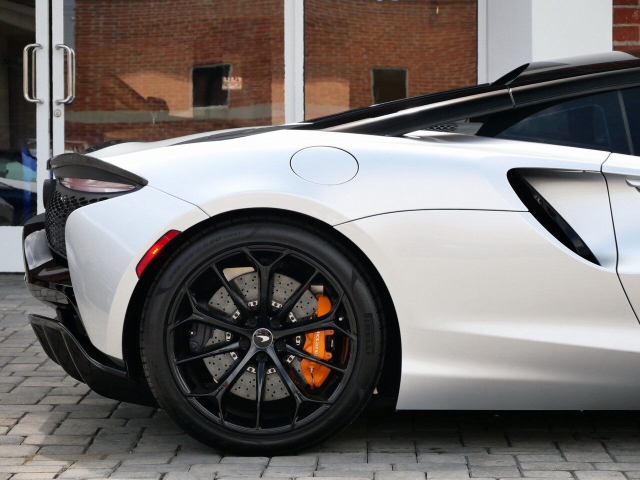 2023 McLaren Artura Performance Performance Lawrence KS