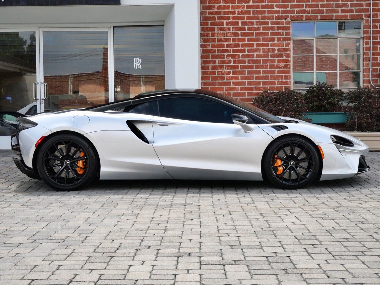 2023 McLaren Artura Performance Performance Lawrence KS