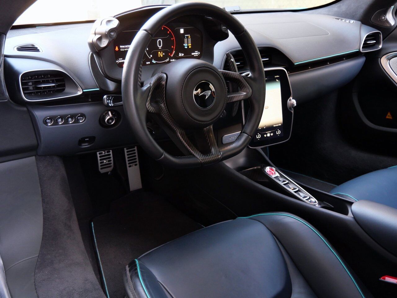 2023 McLaren Artura TechLux TechLux Lawrence KS
