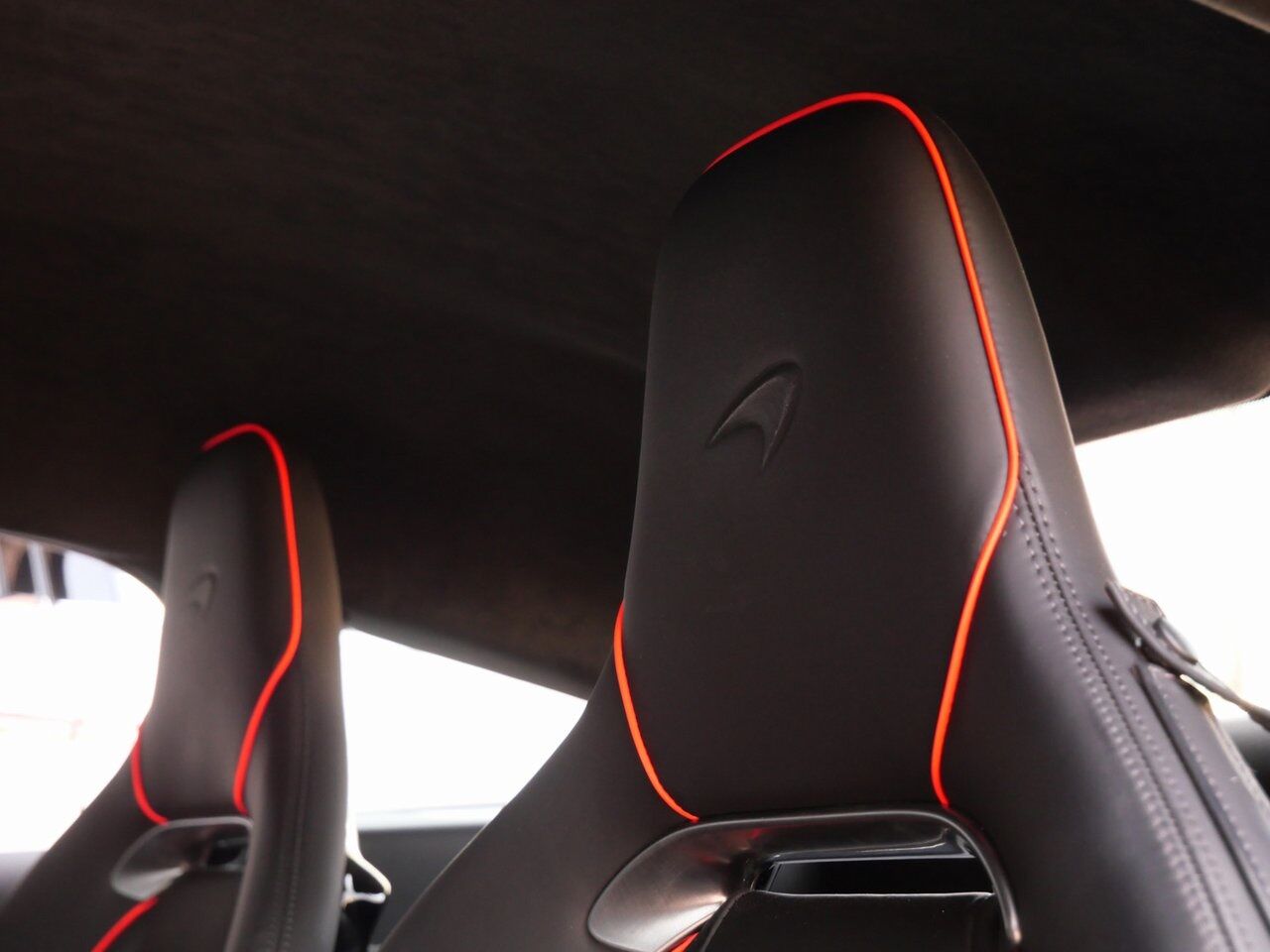 2023 McLaren Artura TechLux TechLux Lawrence KS