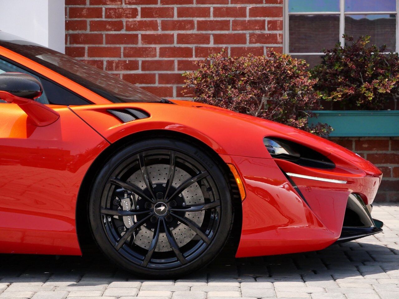 2023 McLaren Artura TechLux TechLux Lawrence KS