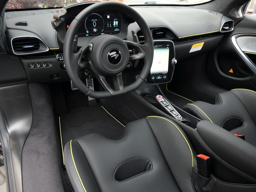 2023 McLaren Artura TechLux TechLux Lawrence KS