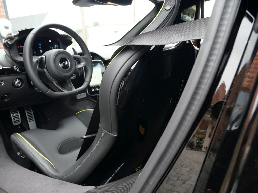 2023 McLaren Artura TechLux TechLux Lawrence KS