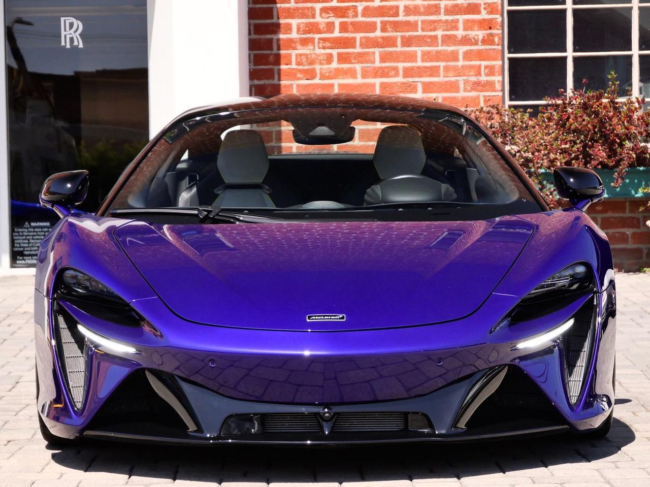 2023 McLaren Artura TechLux TechLux