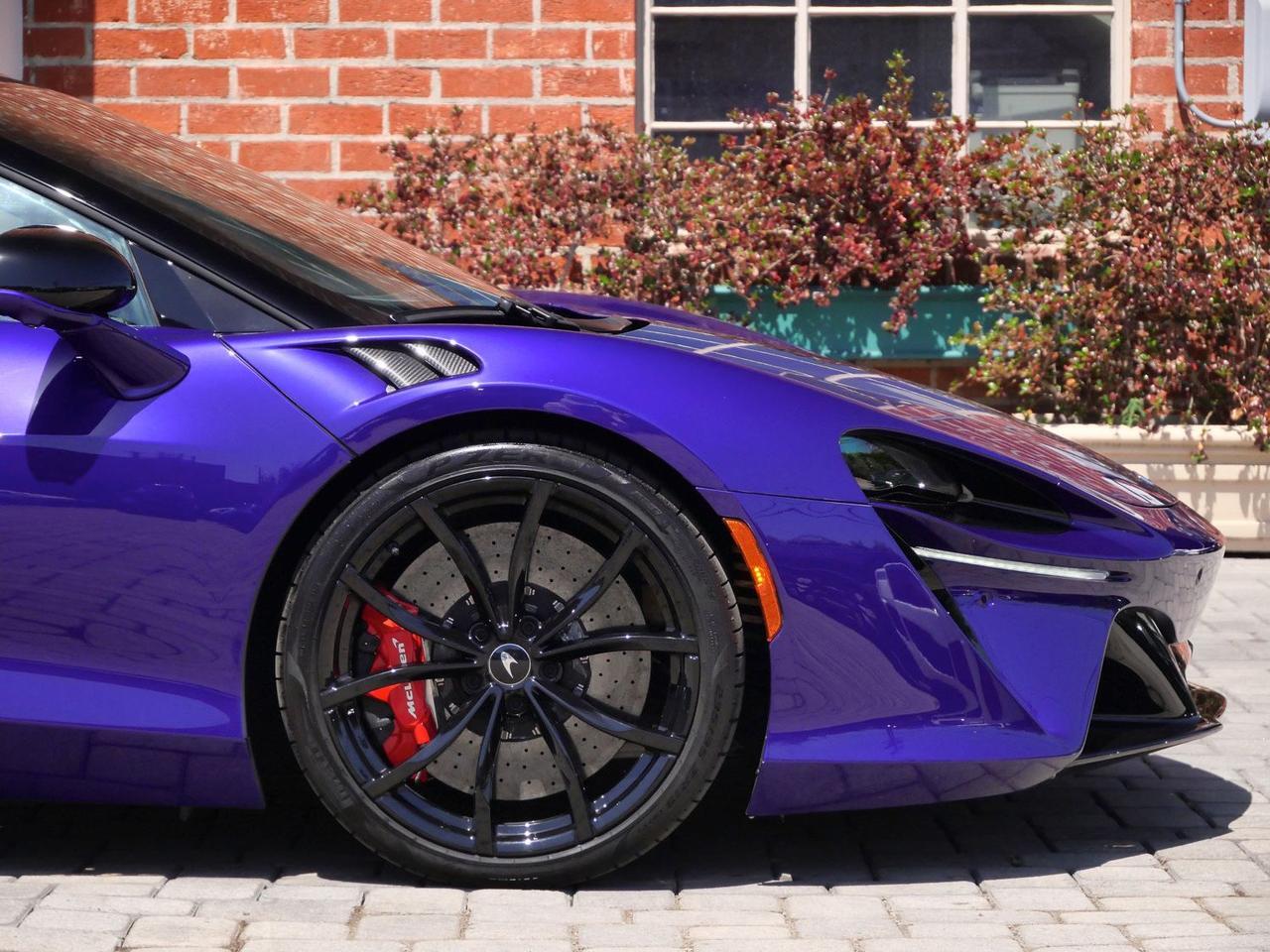 2023 McLaren Artura TechLux TechLux Lawrence KS