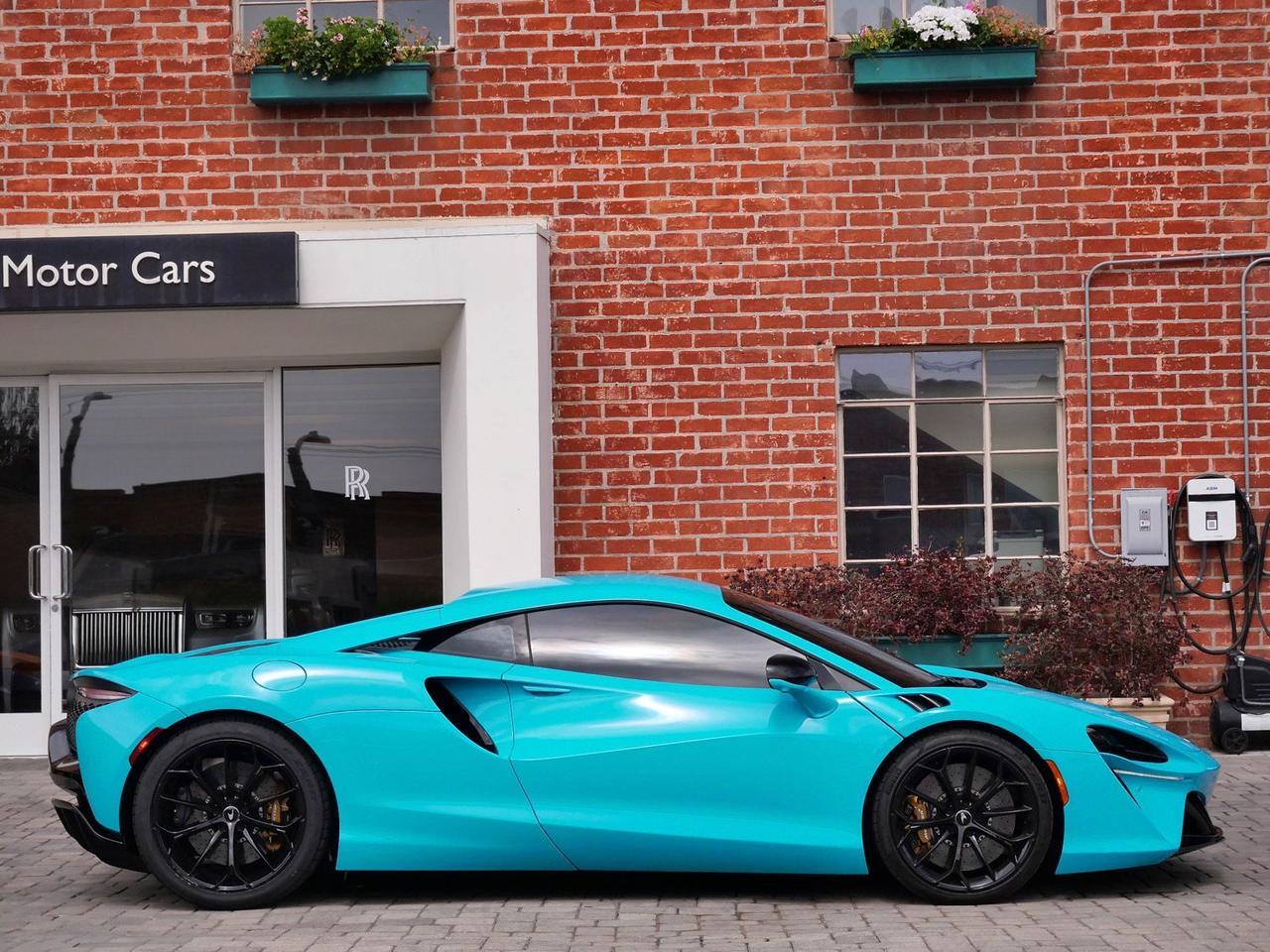 2023 McLaren Artura TechLux TechLux