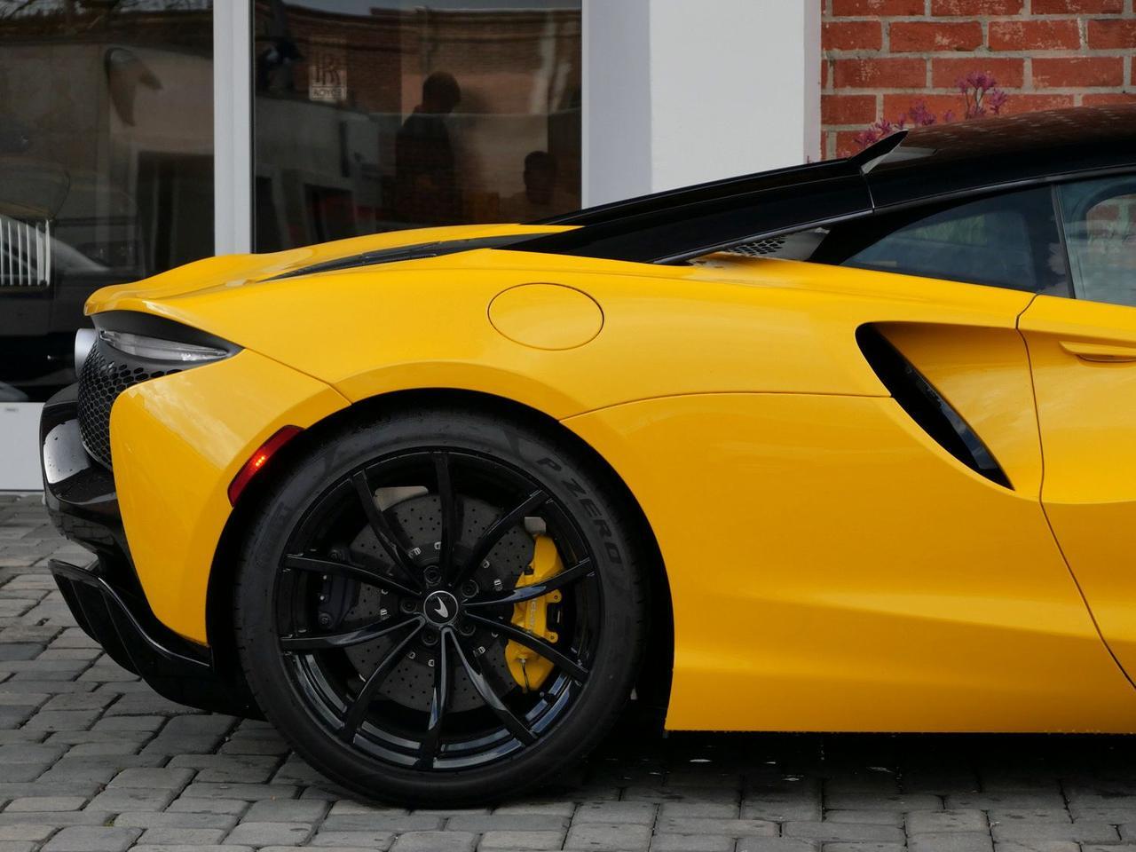 2023 McLaren Artura TechLux TechLux Lawrence KS