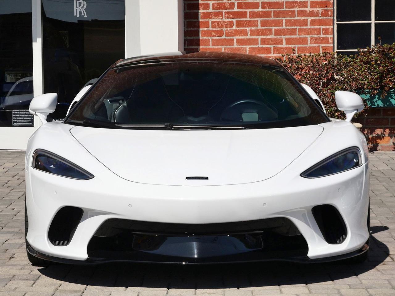 2023 McLaren GT