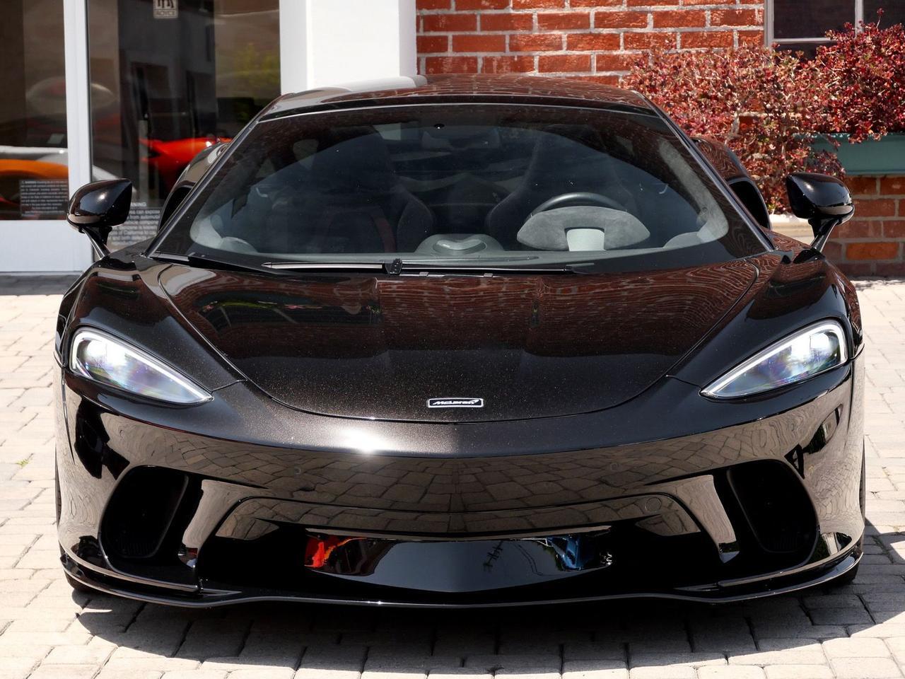 2023 McLaren GT