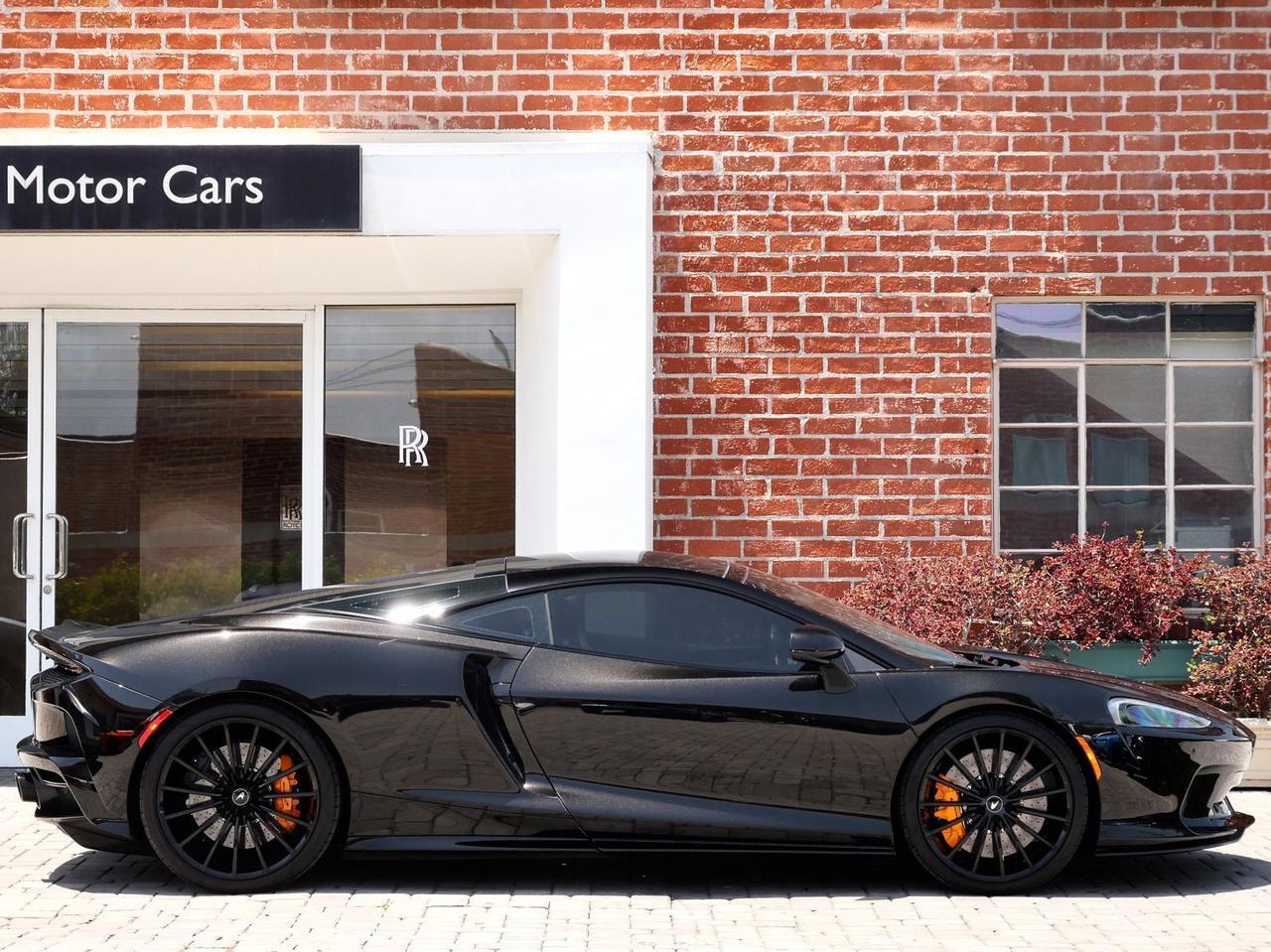 2023 McLaren GT