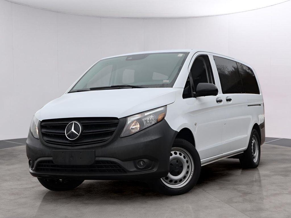 2023 Mercedes-Benz Metris Passenger