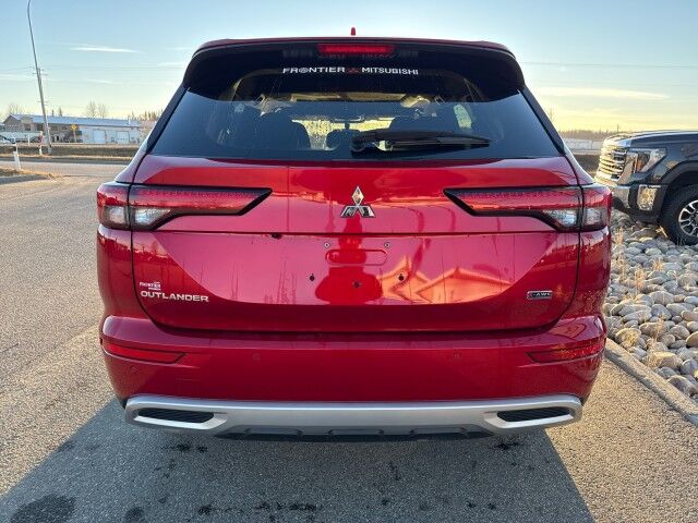2023 Mitsubishi Outlander SE Grande Prairie AB 2023 Mitsubishi Outlander SE Grande Prairie AB