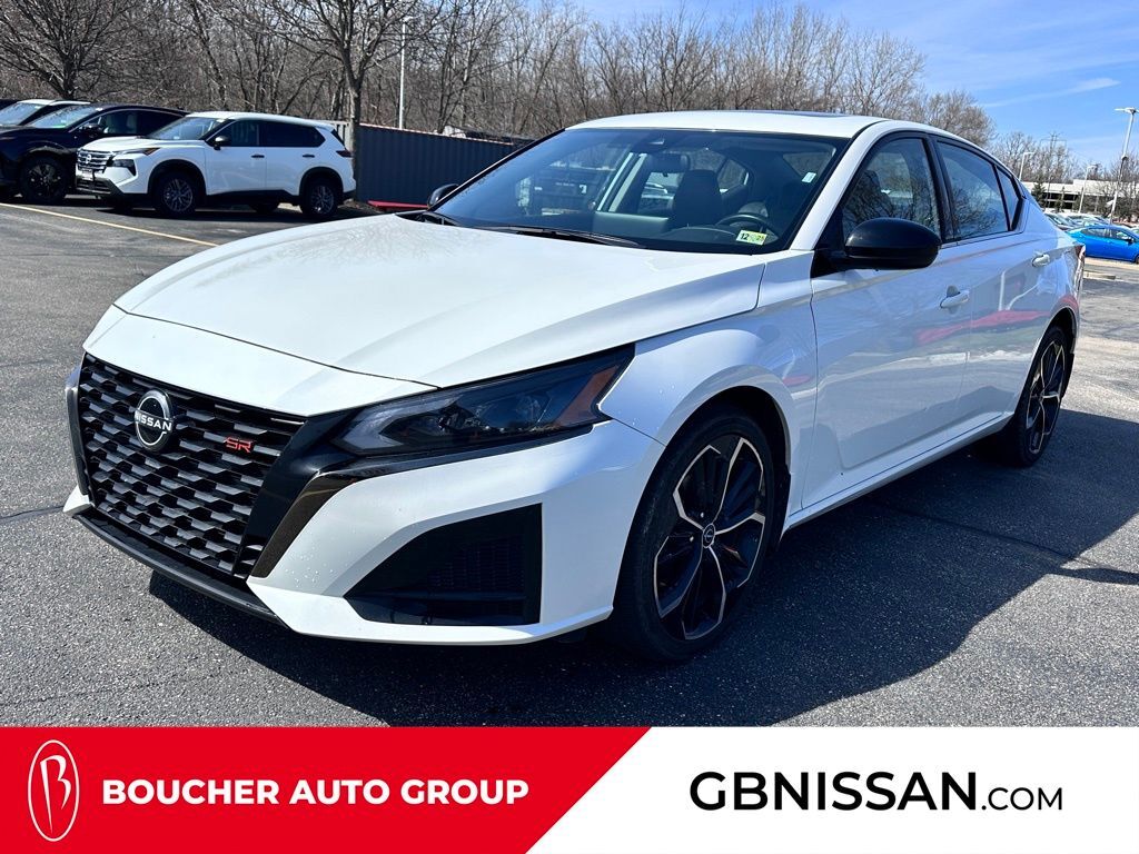 2023 Nissan Altima 2.5 SR w/Premium Pkg