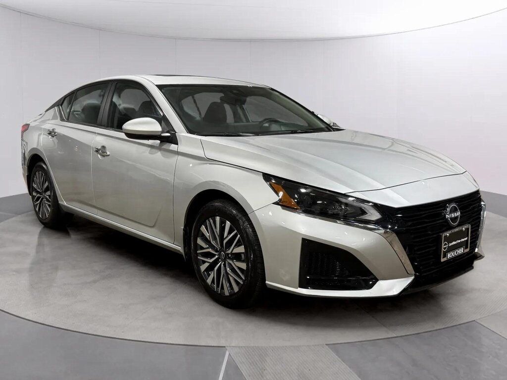 2023 Nissan Altima 2.5 SV w/Premium Pkg