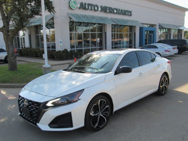 2023 Nissan Altima SR