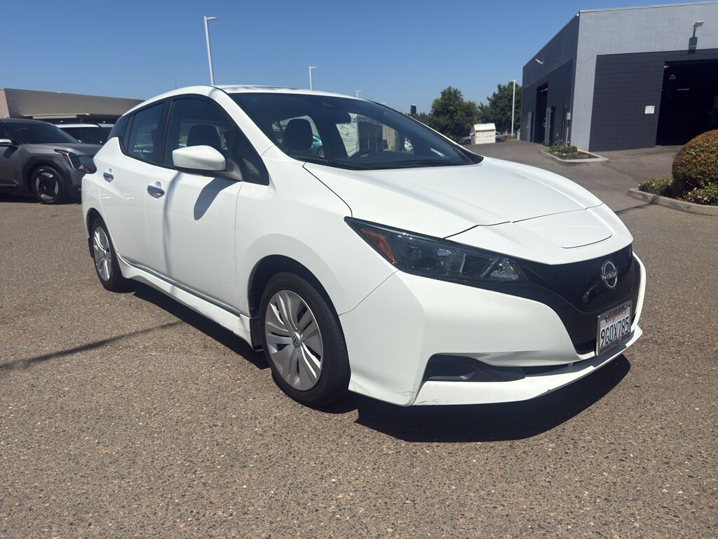 2023 Nissan LEAF S 2023 Nissan LEAF S